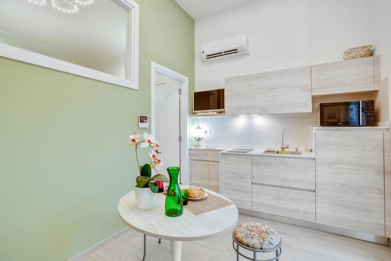 Madame Bari' Suite Apt In The Heart Of Bari Zewnętrze zdjęcie