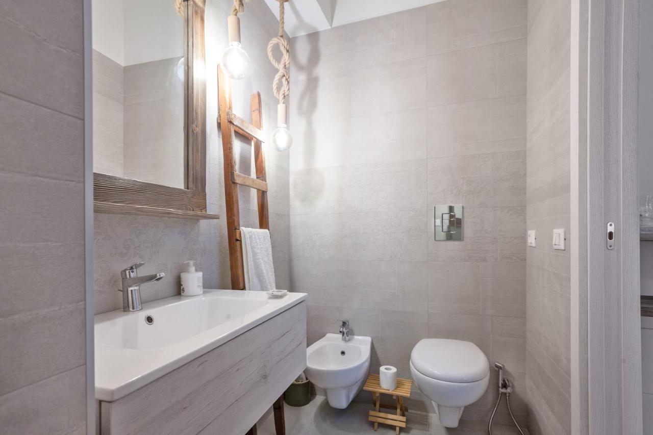 Madame Bari' Suite Apt In The Heart Of Bari Zewnętrze zdjęcie